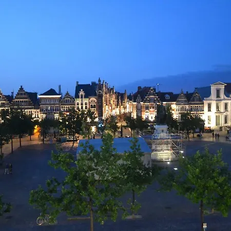 Greatest View & Location In Ghent Апартаменти Гент
